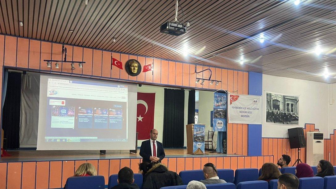 Şevket Pozcu Anadolu Lisesi toplantı salonunda Teknofest Bilgilendirme Toplantısı gerçekleştirildi.